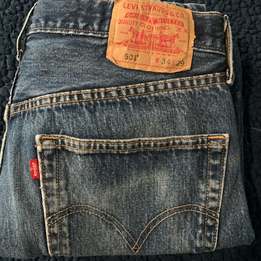 Men Levi’s 501